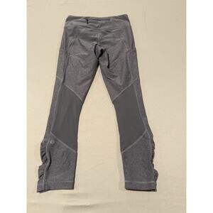 Lululemon Women's Capri Leggings Active Wear Heather Grey Size 4